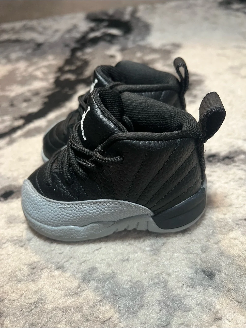 Jordan Baby & Walker Retro Sneakers in Black and Light Grey